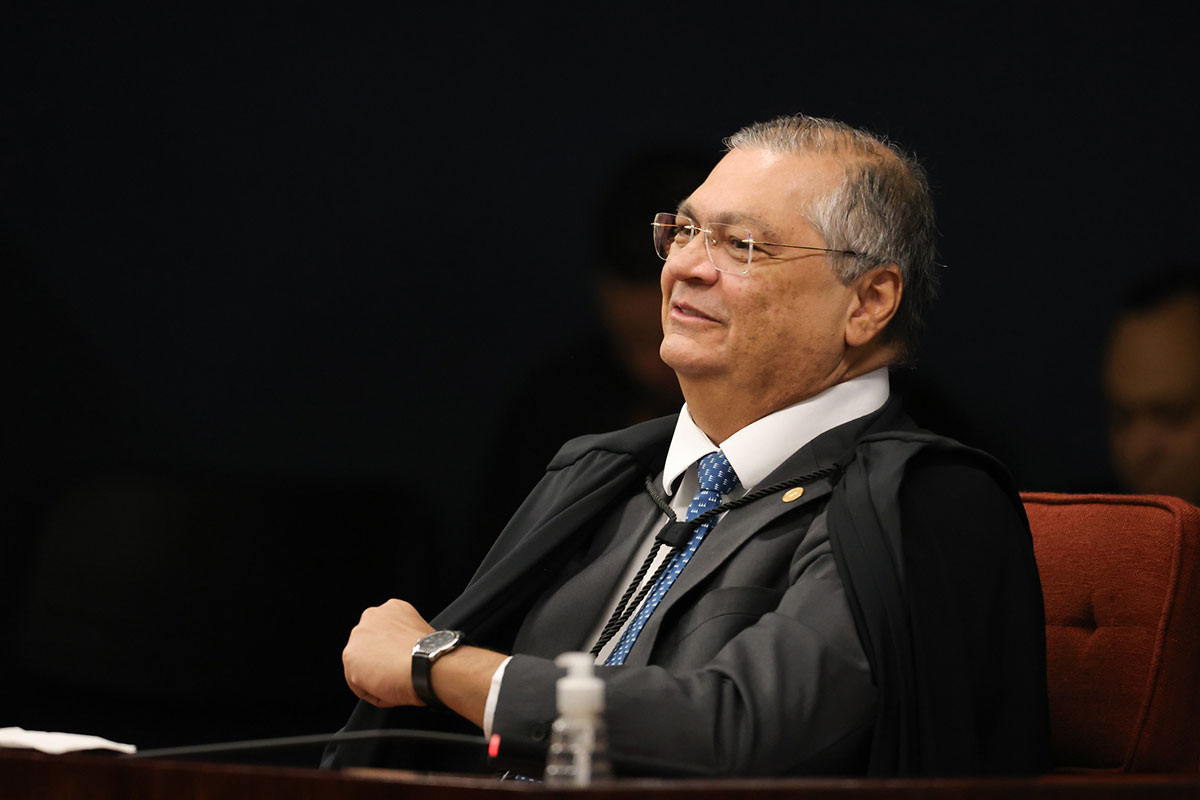 STF: Flávio Dino determina reintegração de Andrei Rodrigues ao cargo de diretor-geral da PF