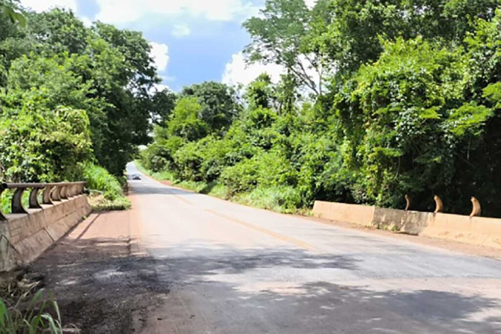 Estrada na região Noroeste de Minas é interditada para manutenção de ponte 1 mg 188 by divulgacao der mg editada