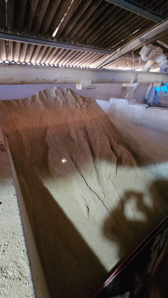 Trabalhador morre soterrado em silo de farelo de soja no interior de Minas 1 photo 5030607654237614070 y
