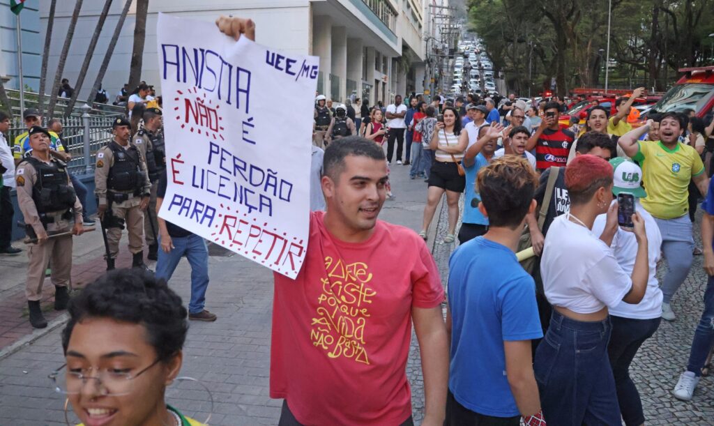 protesto nikolas anistia foto leonardo costa protesto nikolas anistia foto leonardo costa