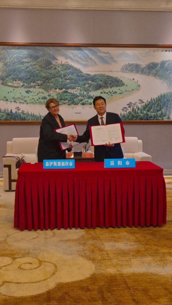 VÍDEO: Entenda o que são ‘cidades-irmãs’ e como Juiz de Fora formalizou parceria com cidade na China 1 CIDADE-IRMÃ-CHINA-JF