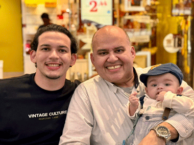 Homens com Bebe 021025 CR 1