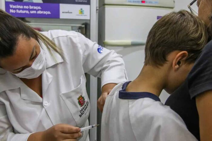 Vacina contra HPV reduz em 58% casos de câncer de colo de útero, aponta estudo 1 Vacina contra HPV