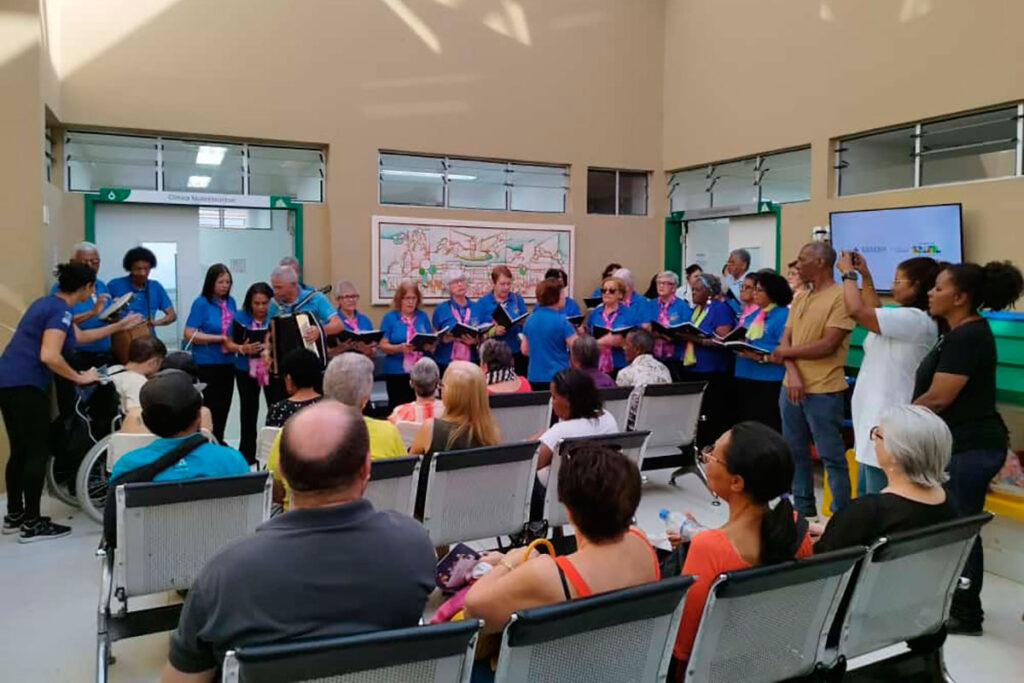 HU recebe atração musical em celebração ao Dia do Idoso; veja vídeo 1 apresentacao hu by divulgacao editada
