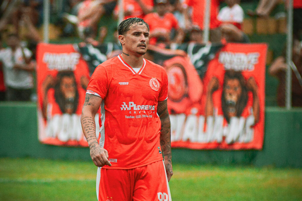 Atacante campeão da Série B pelo Cruzeiro disputa competição amadora na região 2 edu by lara mendes editada