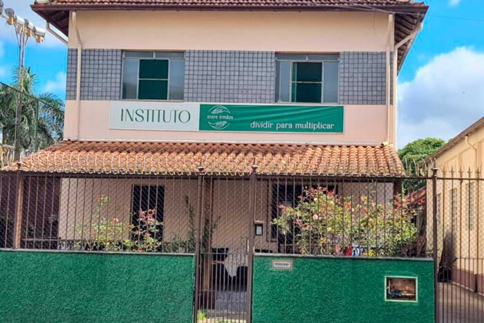 Música ao vivo, desfile e oficinas: instituto promove evento que apoia inclusão social 1 instituto entre irmãos evento inclusão social