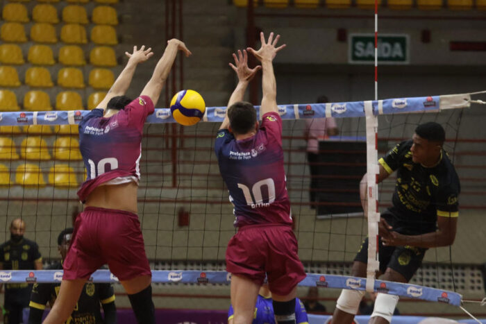 JF Vôlei vence Montes Claros, mas é eliminado do Mineiro; jogo teve denúncia de injúria racial 1 jf volei5 by leo editadaa