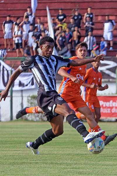 "Perigoso": Tupi enfrenta time já eliminado para ir à fase final do estadual 2 uploads Leonardo 20.09.25 08.15