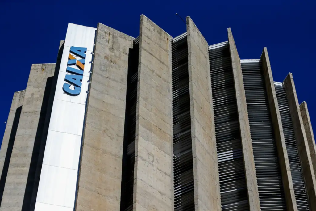 Funcionário da Caixa desvia R$ 70 mil da conta de cliente, banco devolve o dinheiro e Justiça fixa indenização de R$ 16 mil por danos morais