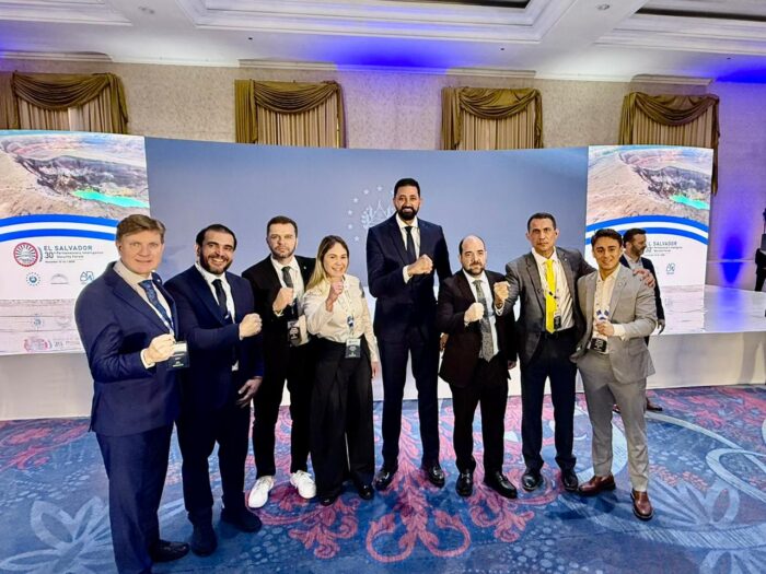 Políticos de Juiz de Fora participam de Fórum de Inteligência e Segurança Pública em El Salvador 1 Charlles em El Salvador
