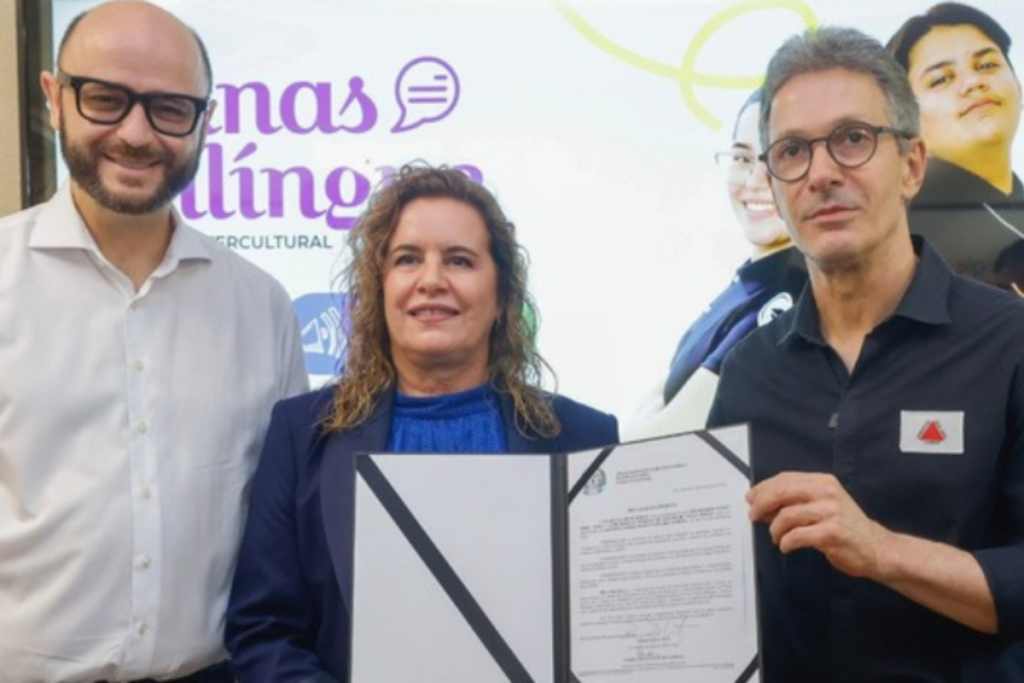Escolas estaduais ampliam ensino de línguas com seis novos idiomas 1 Minas Bilingue Divulgacao Gov de Minas