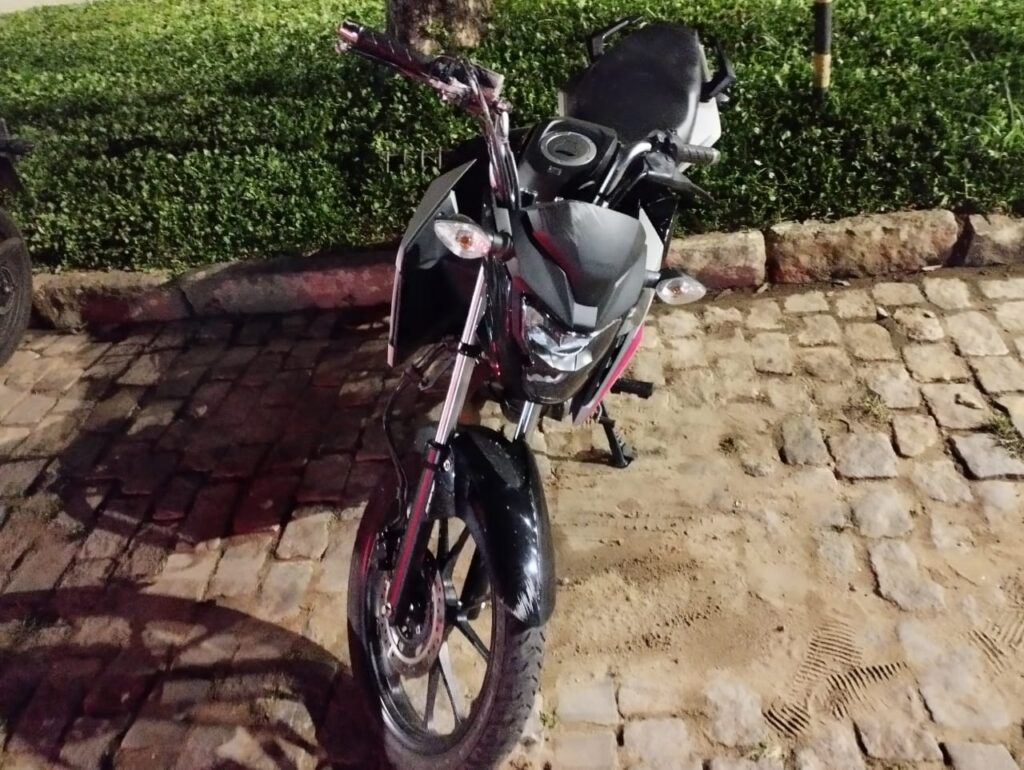 Sem CNH, motociclista e passageira ficam feridos em acidente na BR-116 1 cnh