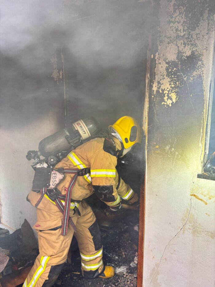 Incêndio em residência deixa dois feridos em Barbacena
