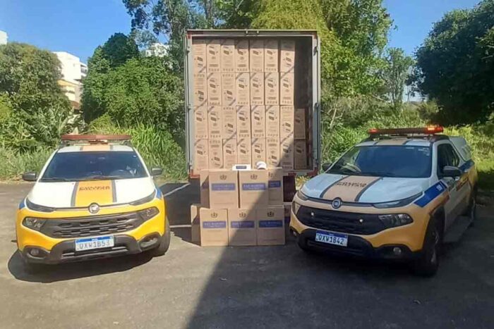 Polícia apreende um milhão de cigarros contrabandeados em cidade mineira 1 operação cigarros