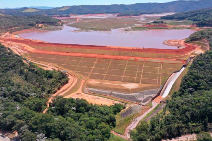 risco em barragem