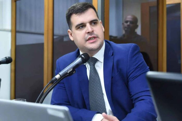 Deputado de Minas é condenado por insinuar que candidato usa cocaína 1 Deputado de Minas é condenado por insinuar que candidato usa cocaína