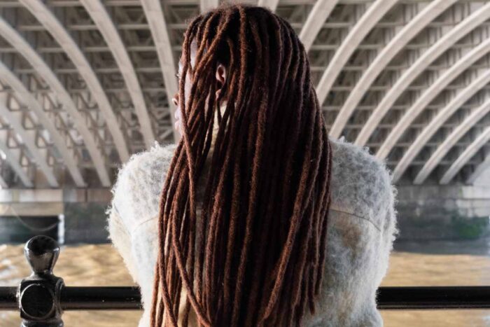 Trabalhadora é demitida por chamar colega negra de “Medusa”, e Justiça mantém decisão 1 Trabalhadora é demitida por chamar colega negra de “Medusa”, e Justiça mantém decisão