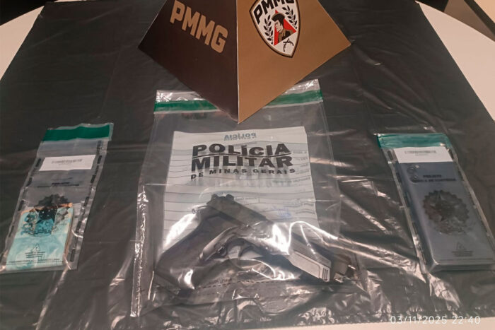 simulacro de arma de fogo utilizado durante assalto a posto de combustível 
