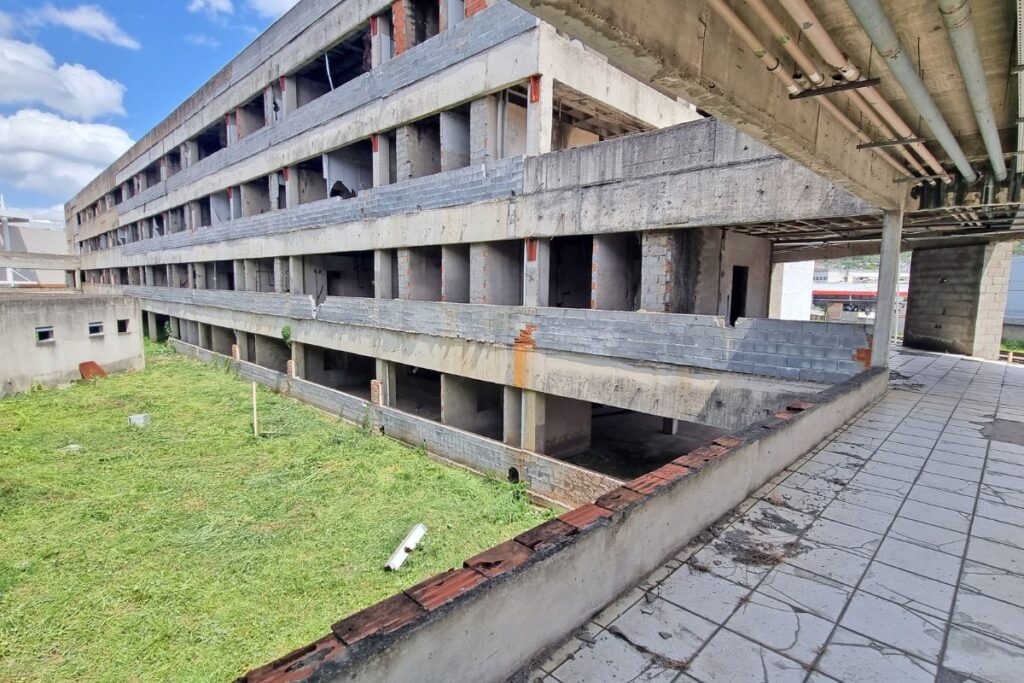 Assinatura de convênio para obras do novo HPS está prevista para dezembro 1 Convênio entre Estado e Município para obras do novo HPS foi assinado nesta quinta-feira