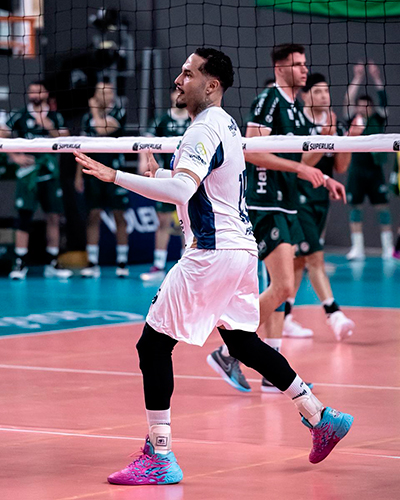 Oposto destaque do JF Vôlei na Superliga será desfalque contra o Praia Clube 1 jf volei by alan deyvid saneago goias