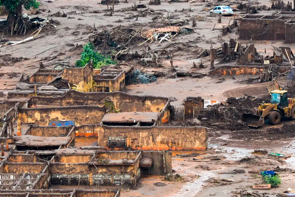 Justiça condena mineradoras a pagar R$ 120 mil por danos morais a trabalhador que presenciou tragédia de Mariana 1 tragedia mariana agencoa brasil antonio cruz