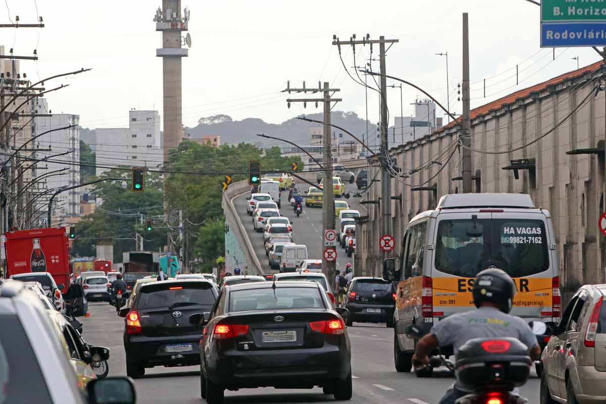 Compra e venda de veículos usados em Minas passa a ter processos 100% digitais