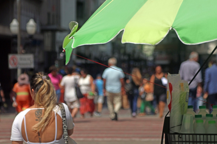 Com máxima de até 35 graus, Juiz de Fora permanece sob alerta vermelho de onda de calor 1 onda de calor em Juiz de Fora