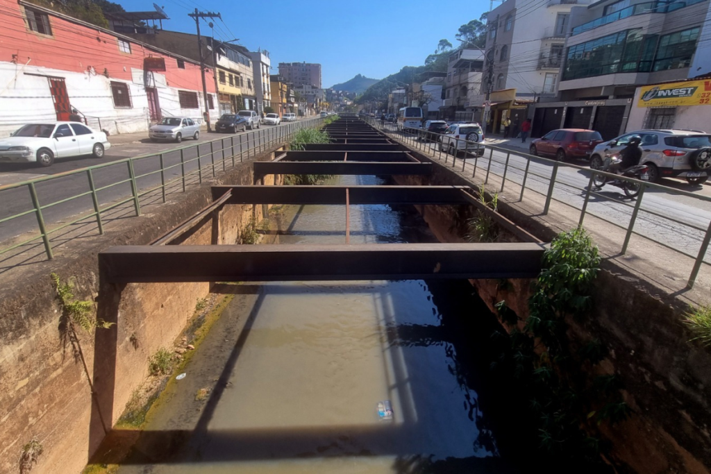 Moradores atingidos por enchentes e obras de tratamento de esgoto podem ter isenção do IPTU em Juiz de Fora 2 Moradores atingidos por enchentes e obras de tratamento de esgoto podem ter isenção do IPTU em Juiz de Fora