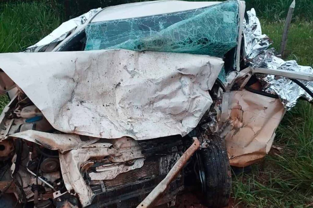 Professoras da rede municipal de Visconde do Rio Branco morrem em acidente na BR-120 2 Acidente fatal VRB Corpo de Bombeiros