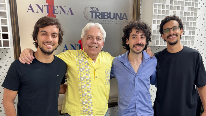 Disco rock mineiro em destaque: TribunaCast recebe a banda Lobos & Voltz e o álbum “Lobos in Concert” 2 disco rock mineiro