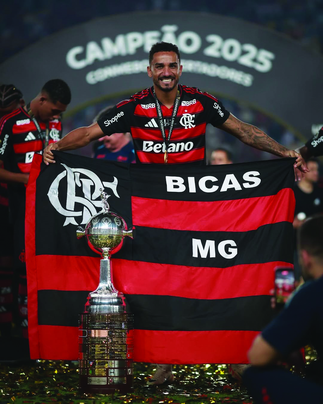 Herói do Flamengo: Danilo saiu de Bicas e teve formação no Tupynambás antes de entrar na história rubro-negra 1 CAPA danilo bicas by reproducao instagram