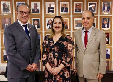 Coluna Cesar Romero – 14 e 15 de dezembro de 2025 19 JF POR AI Na Escola de Magistratura do Rio 121225 CR