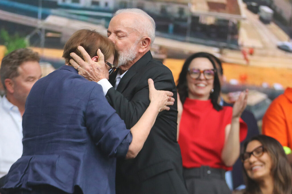 Lula cita Margarida Salomão como opção do PT ao Governo de Minas em 2026
