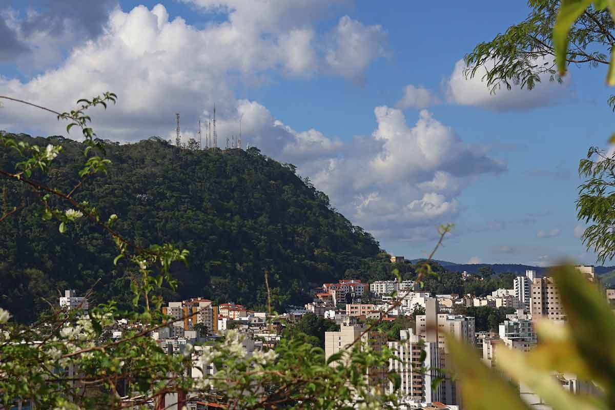 Imagem: Calor e tempo firme marcam final de semana em Juiz de Fora