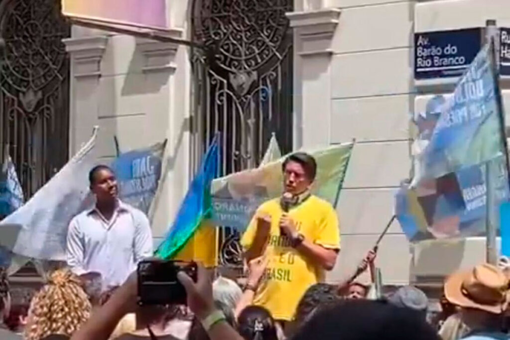 Calçadão de Juiz de Fora é recriado em São Paulo para filme sobre facada em Bolsonaro 1 filme bolsonaro reproducao redes sociais