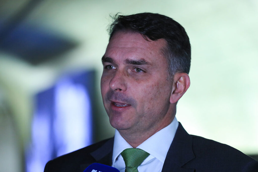 flavio bolsonaro by lula marques agencia brasil editada