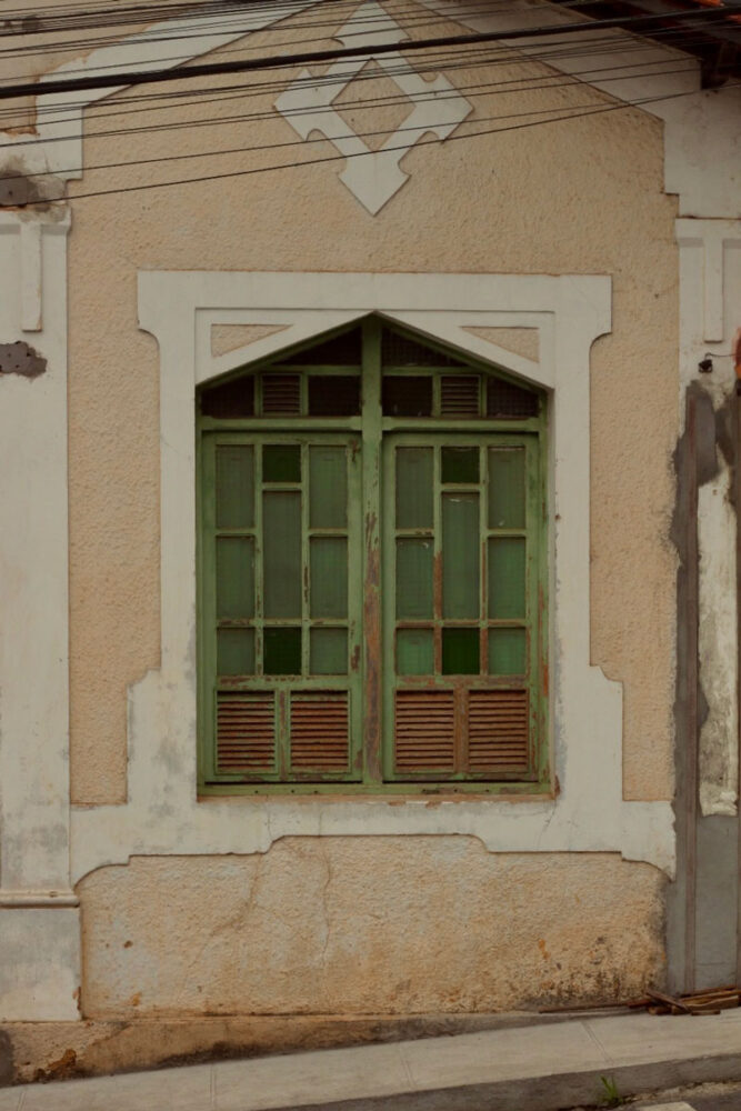 Livro preserva a memória arquitetônica de Barbacena em 200 fotos de casas, portas e janelas 3 livro barbacena divulgacao