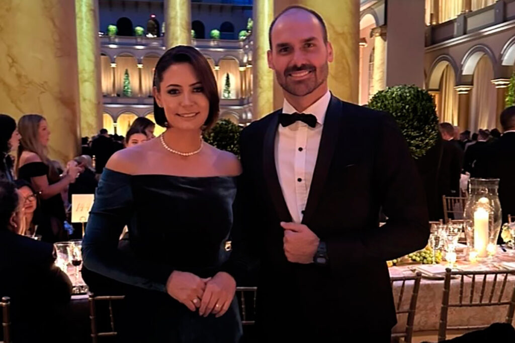 Entenda como Ciro Gomes desencadeou briga entre Michelle e os filhos de Bolsonaro 1 michelle eduardo bolsonaro by reproducao instagram editada