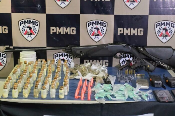 Operação prende quatro pessoas e apreende drogas, armas e aves silvestres 1 Operação prende quatro pessoas e apreende drogas, armas e aves silvestres