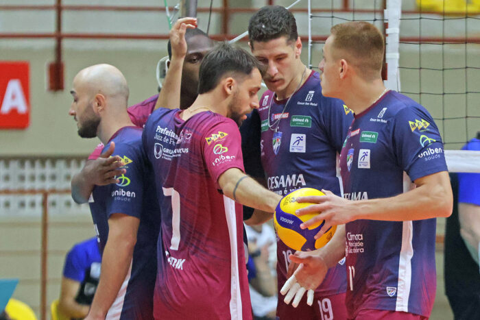 Na lanterna da Superliga, JF Vôlei faz seu último jogo do ano contra Campinas 1 Na lanterna da Superliga, JF Vôlei faz seu último jogo do ano contra Campinas