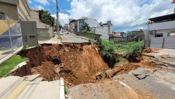 Chuvas intensas, estiagem e planejamento: os desafios ambientais de Juiz de Fora para 2026 2 uploads Leonardo 17.12.25 02.39.38 BAIRRO MANOEL HONORIO RUA FRANCISCO FARIA FOTO LEONARDO COSTA 02 TRIBUNA DE MINAS