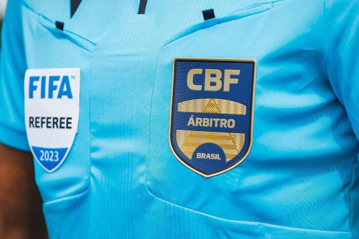 CBF anuncia profissionalização da arbitragem e prevê contratação de 72 árbitros em 2026 1 CBF anuncia profissionalização da arbitragem e prevê contratação de 72 árbitros em 2026