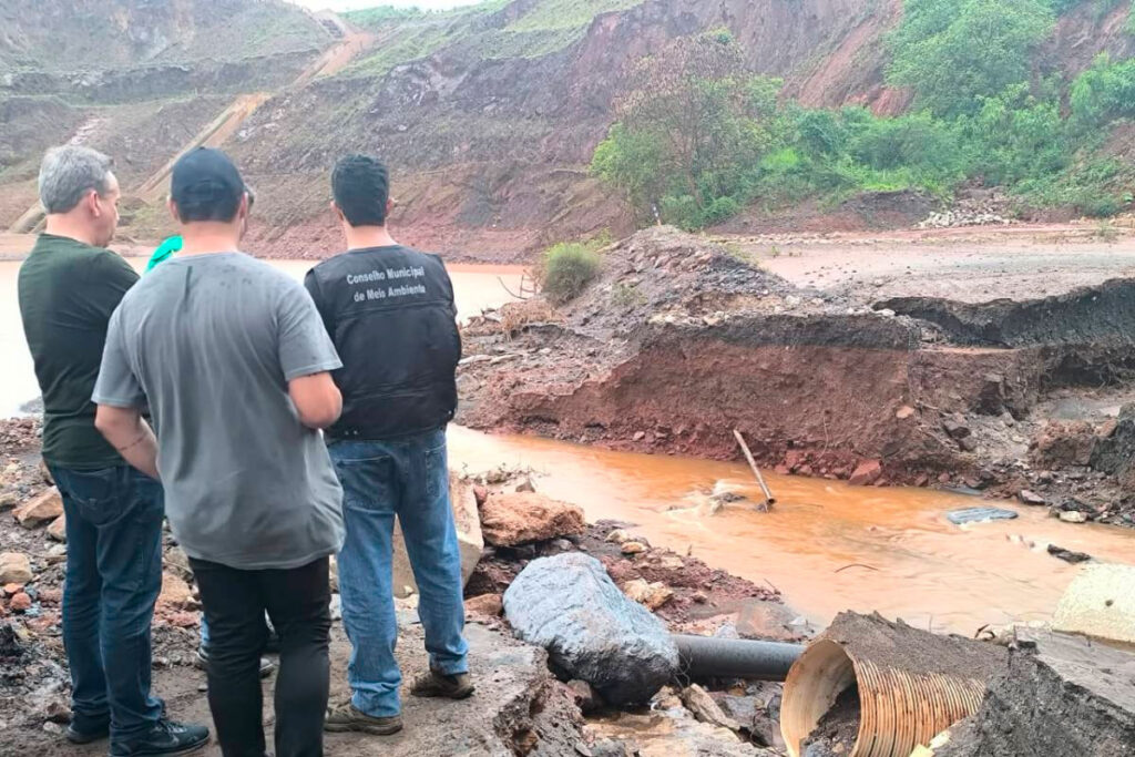 vazamento congonhas foto prefeitura congonhas