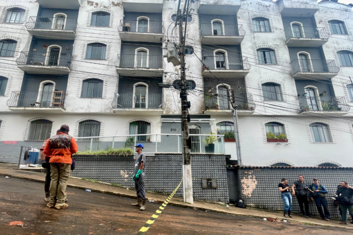 No Paineiras, buscas por menino de 9 anos continuam com auxílio de cães e contenção de pedras 1 prédio no Paineras