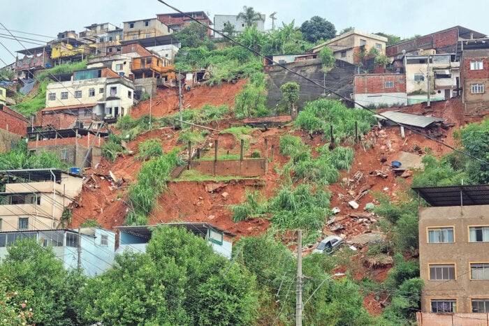 Moradores têm até segunda-feira para desocupar 19 imóveis que serão demolidos em bairros da Zona Norte 1 Moradores têm até segunda para desocupar 19 imóveis que serão demolidos no Jardim Natal e Jóquei Clube