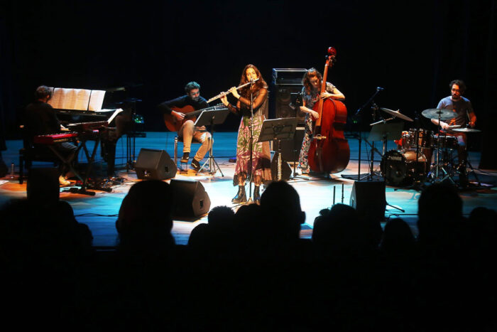 Nara Pinheiro e grupo levam música mineira e masterclasses em turnê internacional 1 nara pinheiro