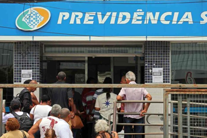Após fechamento temporário, agências do INSS registram filas em Juiz de Fora 2 PREVIDENCIA SOCIAL FOTO LEONARDO COSTA 09