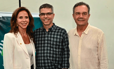 Tres pessoas 010226 CR