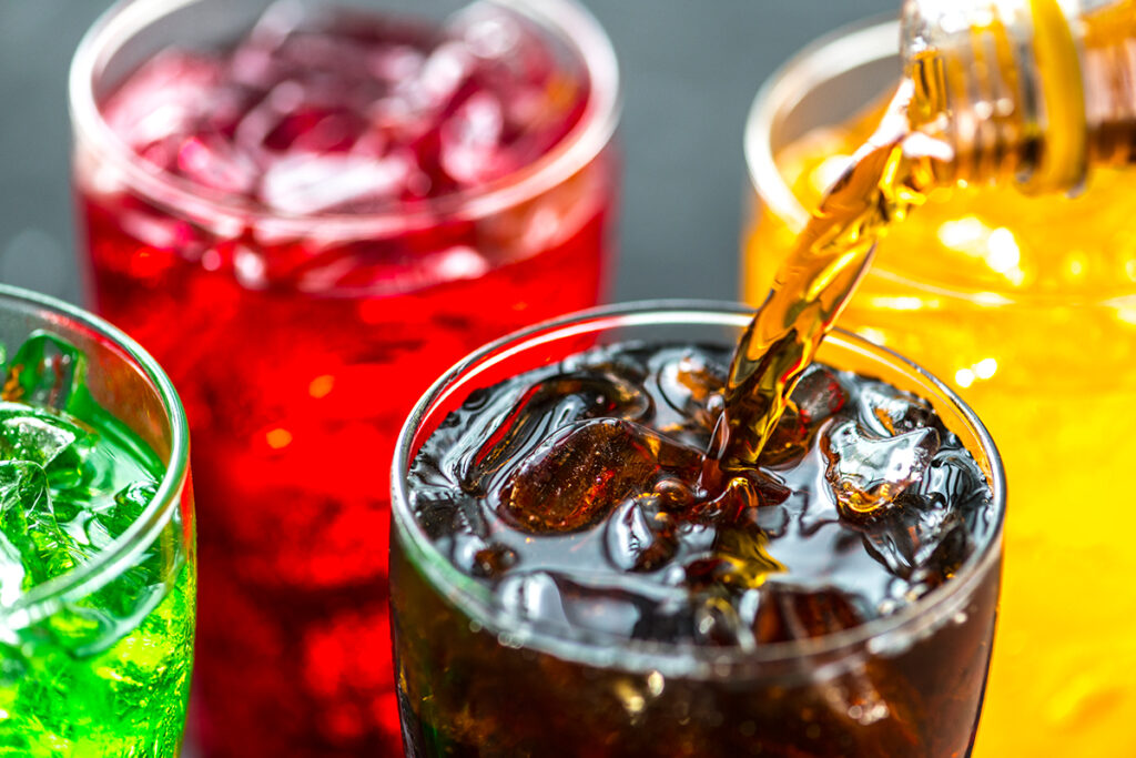 Consumidor será indenizado em R$5 mil após encontrar caco de vidro em refrigerante 1 bebida empresa
