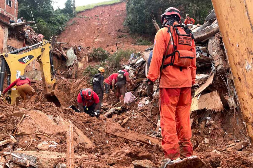 Chuvas na Zona da Mata: chegam a 47 o número de mortos em Juiz de Fora e Ubá 1 iptu Buscas continuam em Juiz de Fora